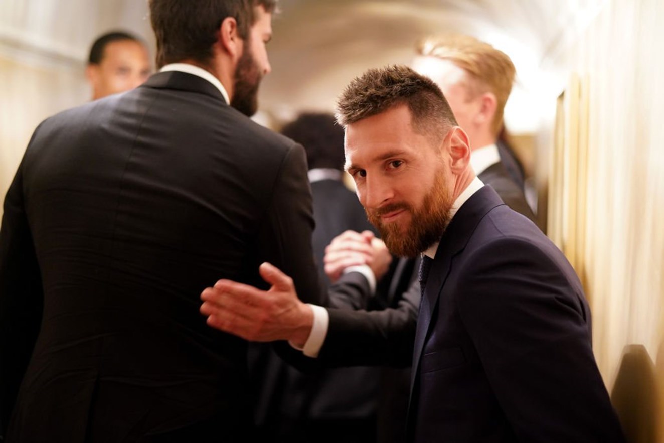 Ο Μέσι βλέπει… Λίβερπουλ και αλλάζει δρόμο! (pic)