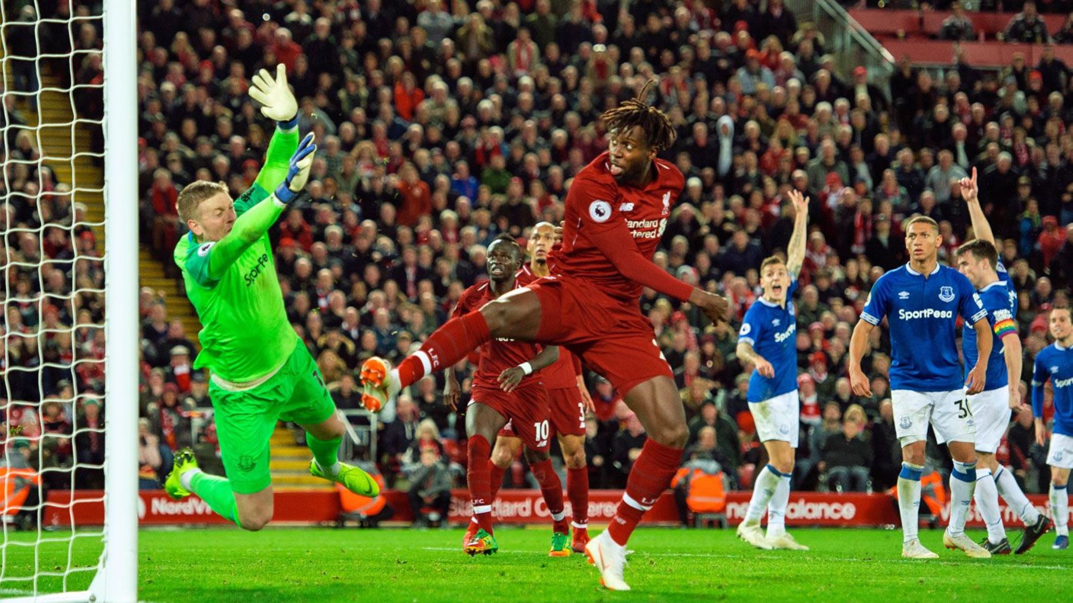 Η Λίβερπουλ ρίχνει τον Οριγκί… στους «Λύκους»