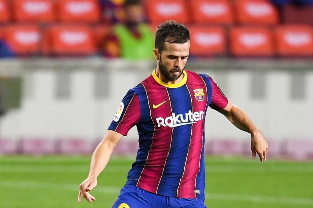 Χάνει ως ελεύθερο τον Πιάνιτς λόγω… Μέσι η Μπαρτσελόνα!