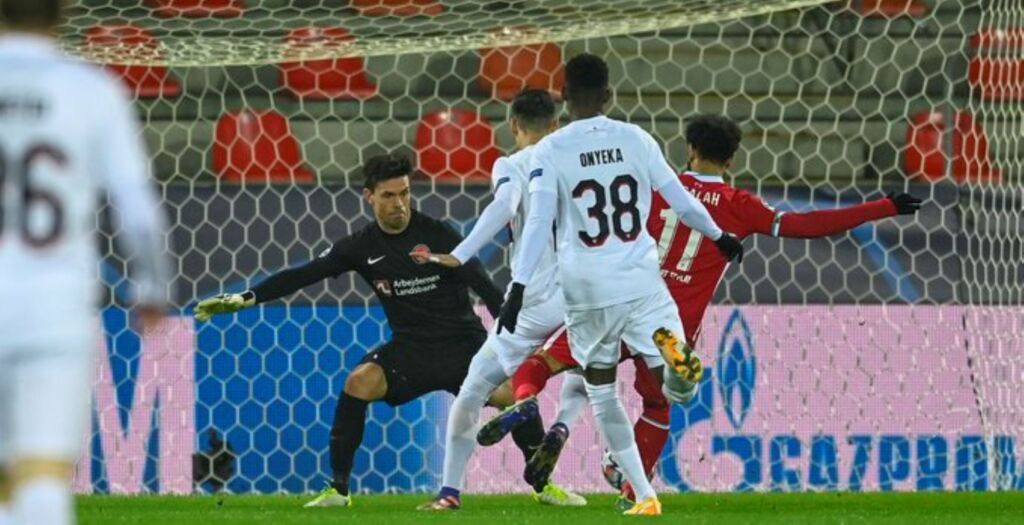 Σέντρα, κλέψιμο και… στάξιμο από τον Σαλάχ (vid)