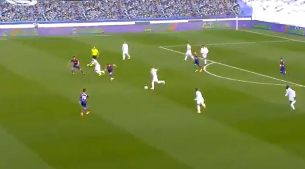 Η ασίστ – λέιζερ του Κρος έκοψε τη Λεβάντε στα δύο (vid)