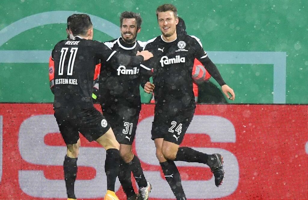 Έλληνας κίπερ πέταξε εκτός Κυπέλλου την Μπάγερν! (vid)