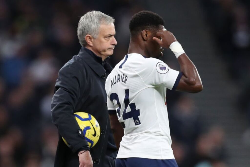 Άρχισαν οι πρώτες ρωγμές Μουρίνιο με παίκτες