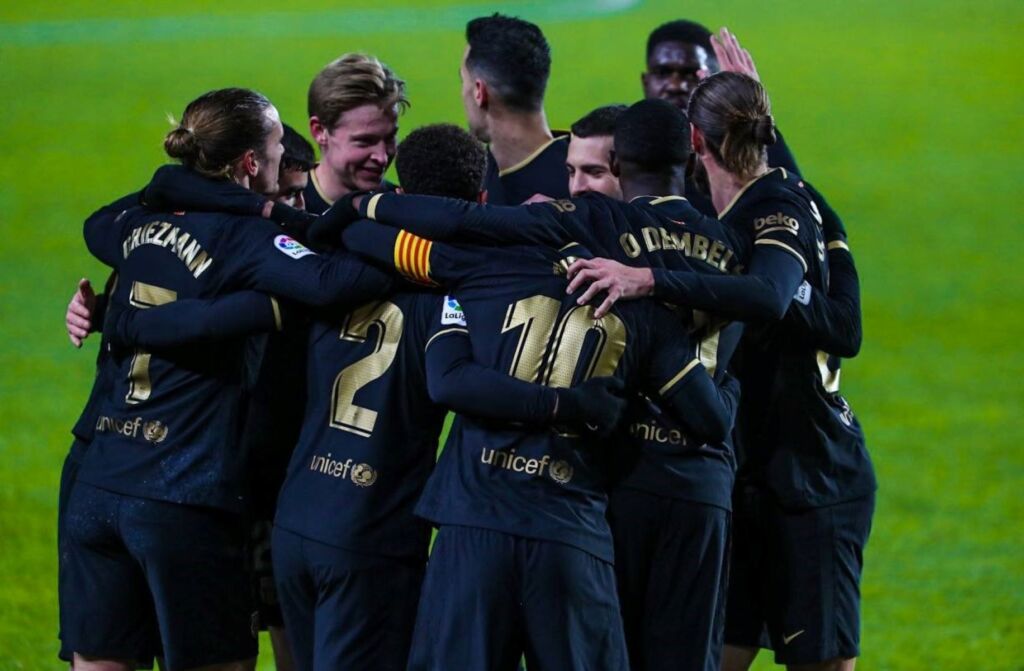 Τρίτωσε το καλό στη Μπαρτσελόνα με όργια του Μέσι (vid)