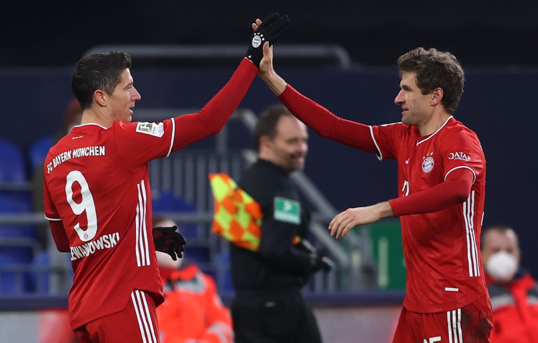 Η Μπάγερν ψέκασε, σκούπισε και… τέλειωσε την Σάλκε!