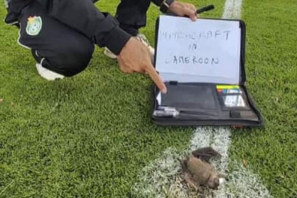 O κόουτς της Ζιμπάμπουε κατηγόρησε το Καμερούν για μαύρη μαγεία