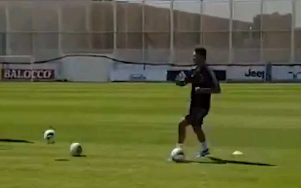 Ο Κριστιάνο κάνει πλάκα στις προπονήσεις της Γιούβε (vid)
