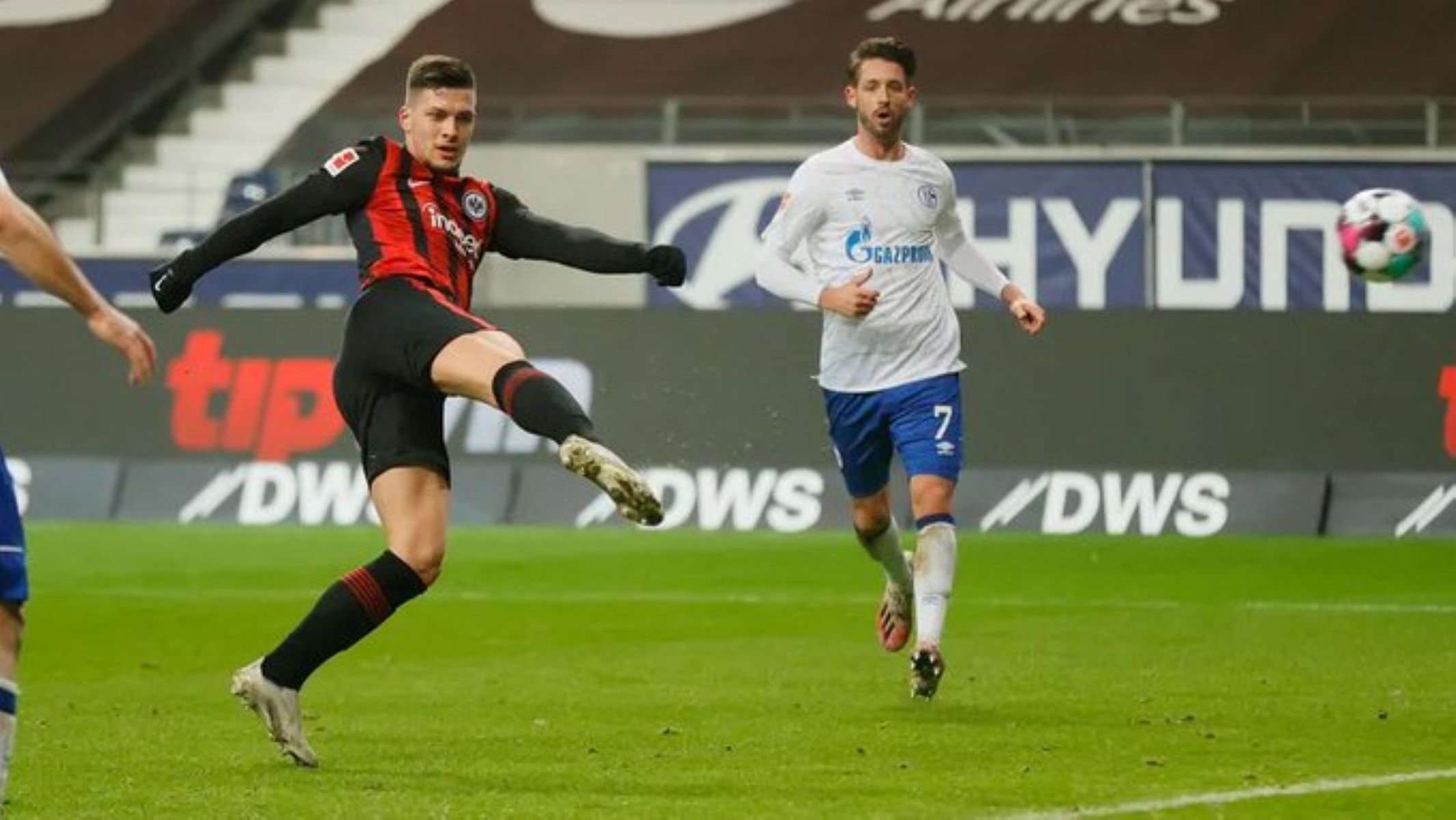 Ο Γιόβιτς της Άιντραχτ ξέχασε κιόλας αυτόν της Ρεάλ (vid)