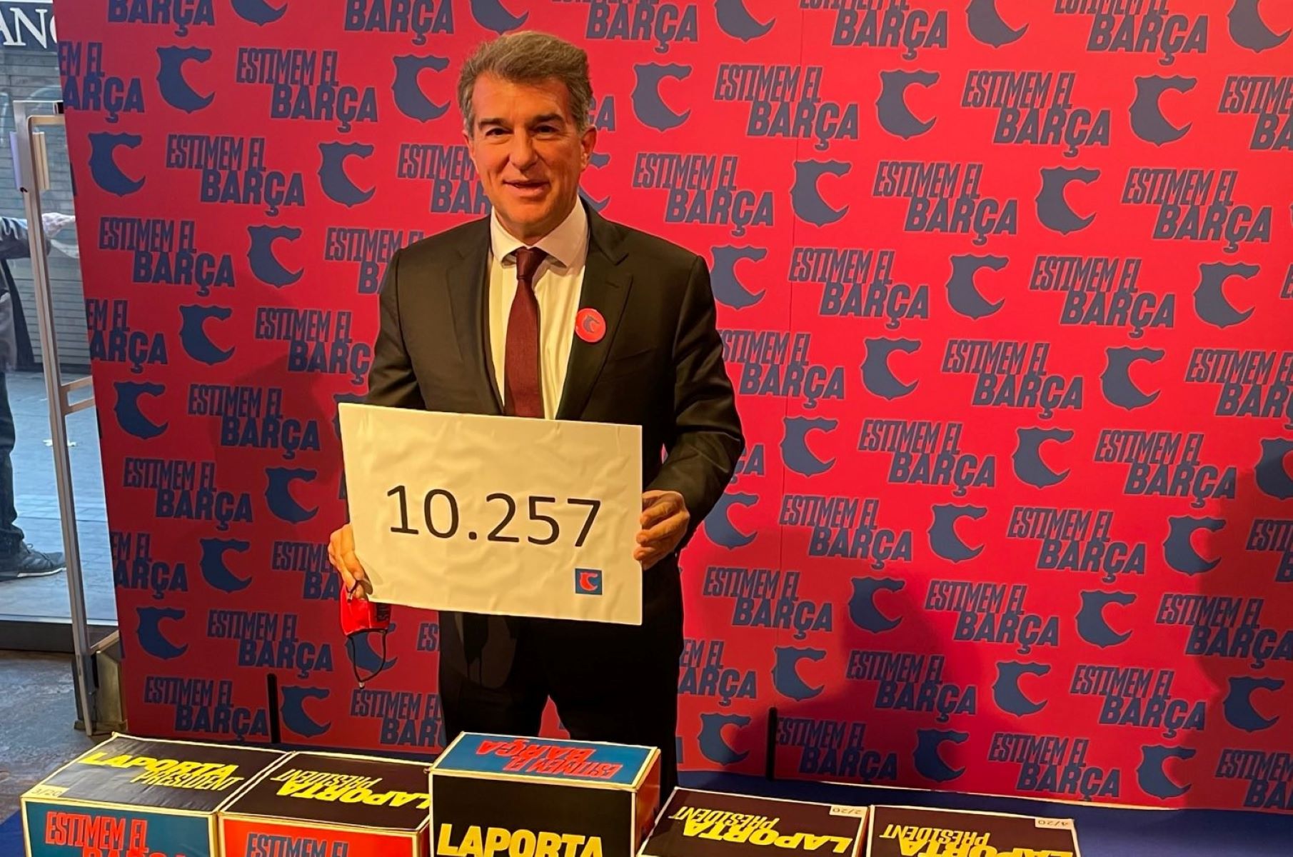 Οι υπογραφές της Μπάρτσα δείχνουν… Λαπόρτα for president!