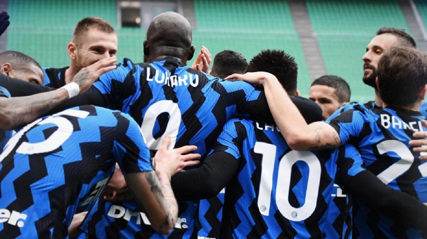 Λουκάκου: «Τρεις μήνες έπαιζα μόνο με πλάτη»