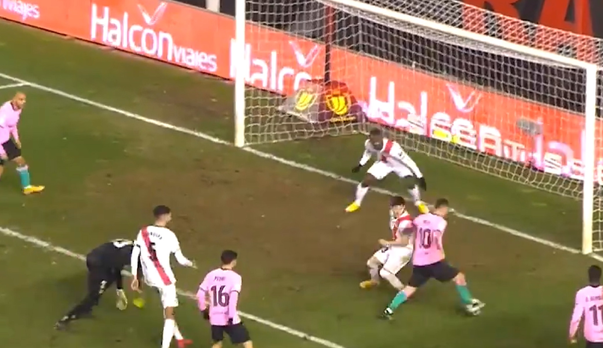 Ακόμη και ο Μέσι χάνει αυτά που ΔΕΝ χάνονται (vid)