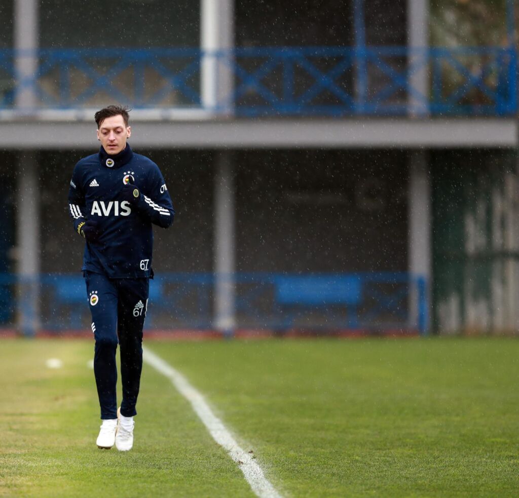 Μεσούτ Οζίλ, 2020