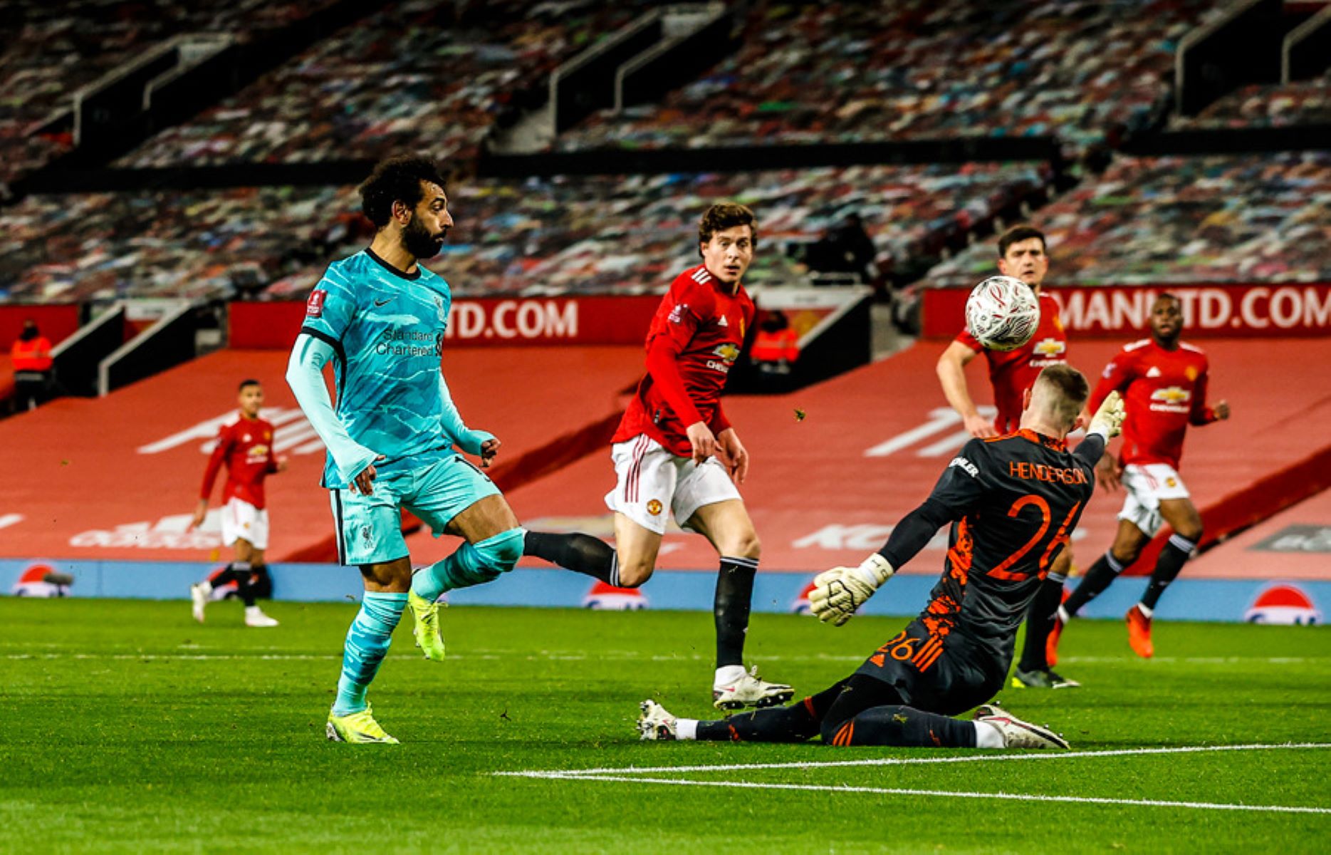 Σκάψιμο… μαγεία του Σαλάχ στο Ολντ Τράφορντ (vid)