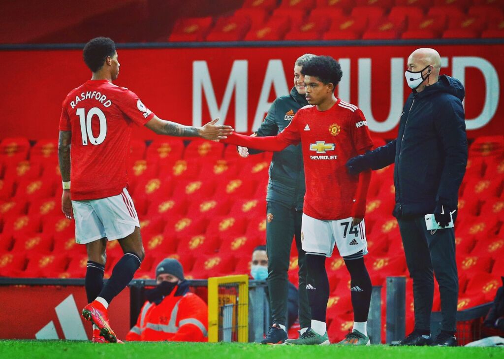 Το νέο «αστέρι» της Γιουνάιτεντ με τις ευχές του Ράσφορντ (vid)