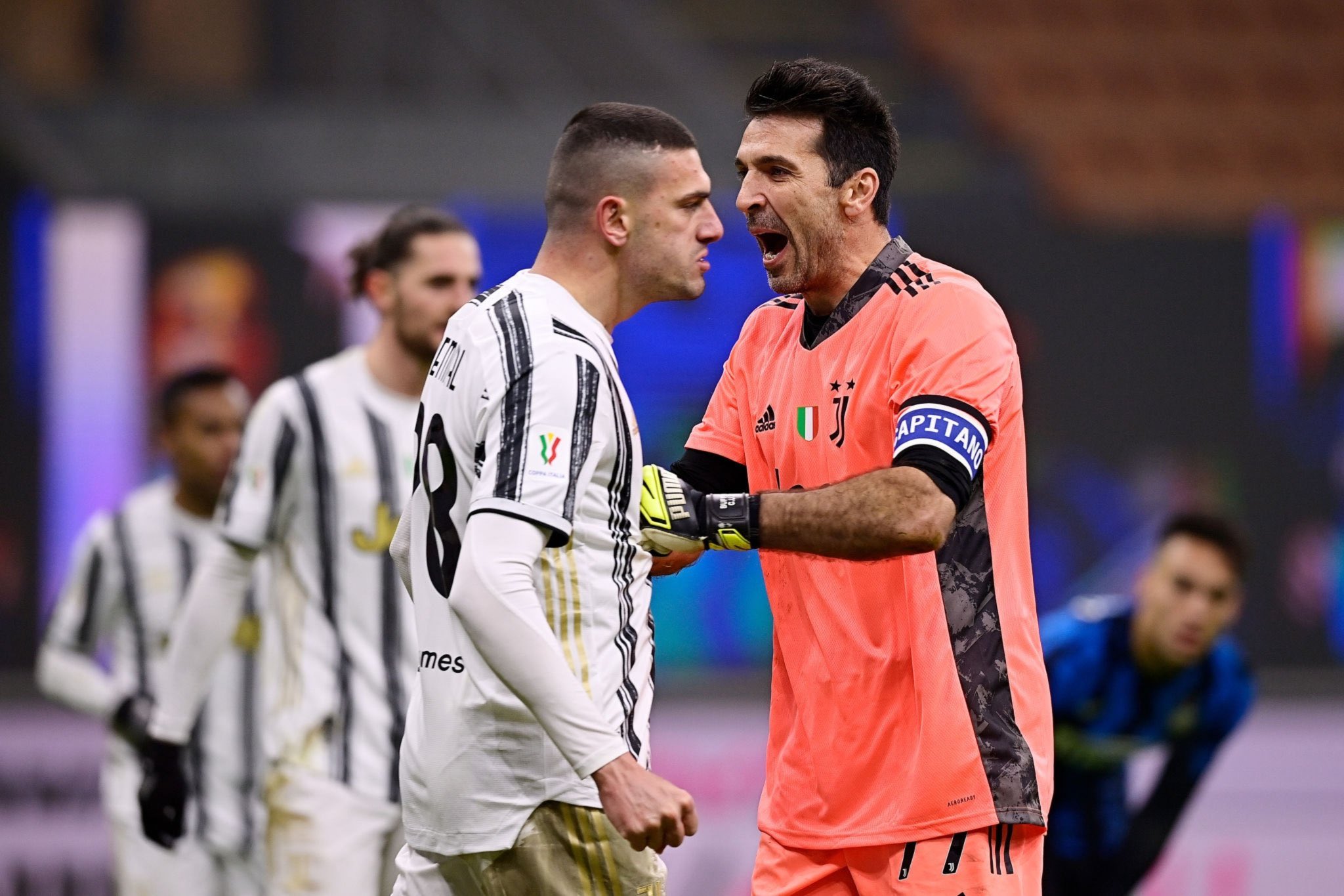 Έφτασε τα 1.100 ματς ο Μπουφόν και το γιόρτασε με μια αδιανόητη απόκρουση! (vid)