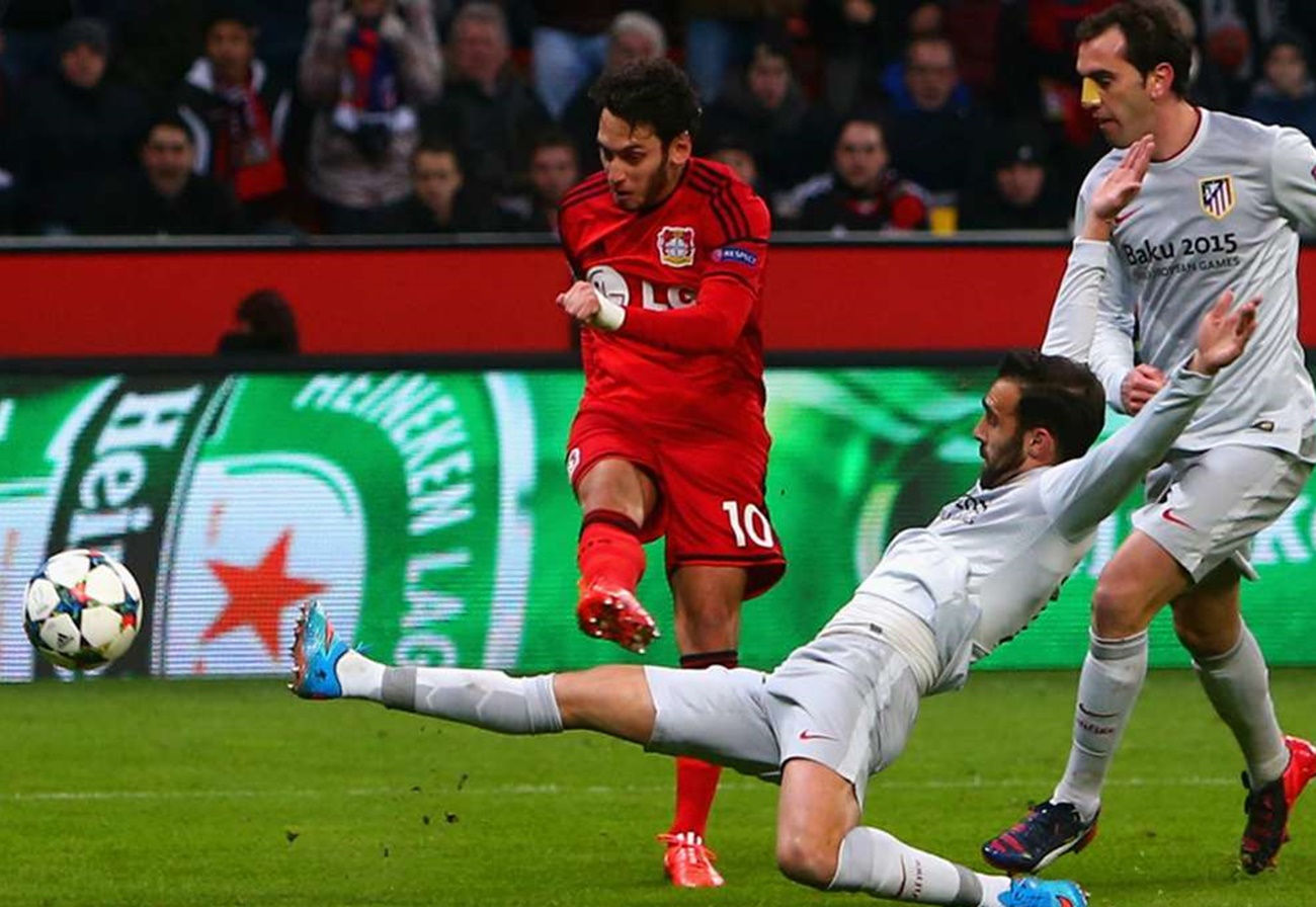 H UEFA… πεθύμησε τον Τσαλχάνογλου (vid)