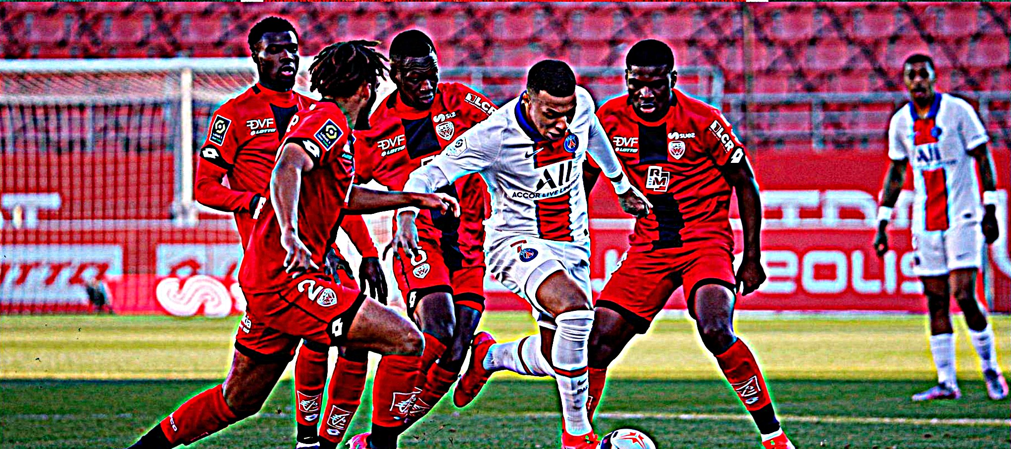 Ο Μπαπέ έχει πάρει φόρα και δεν καταλαβαίνει τίποτα! (vid)