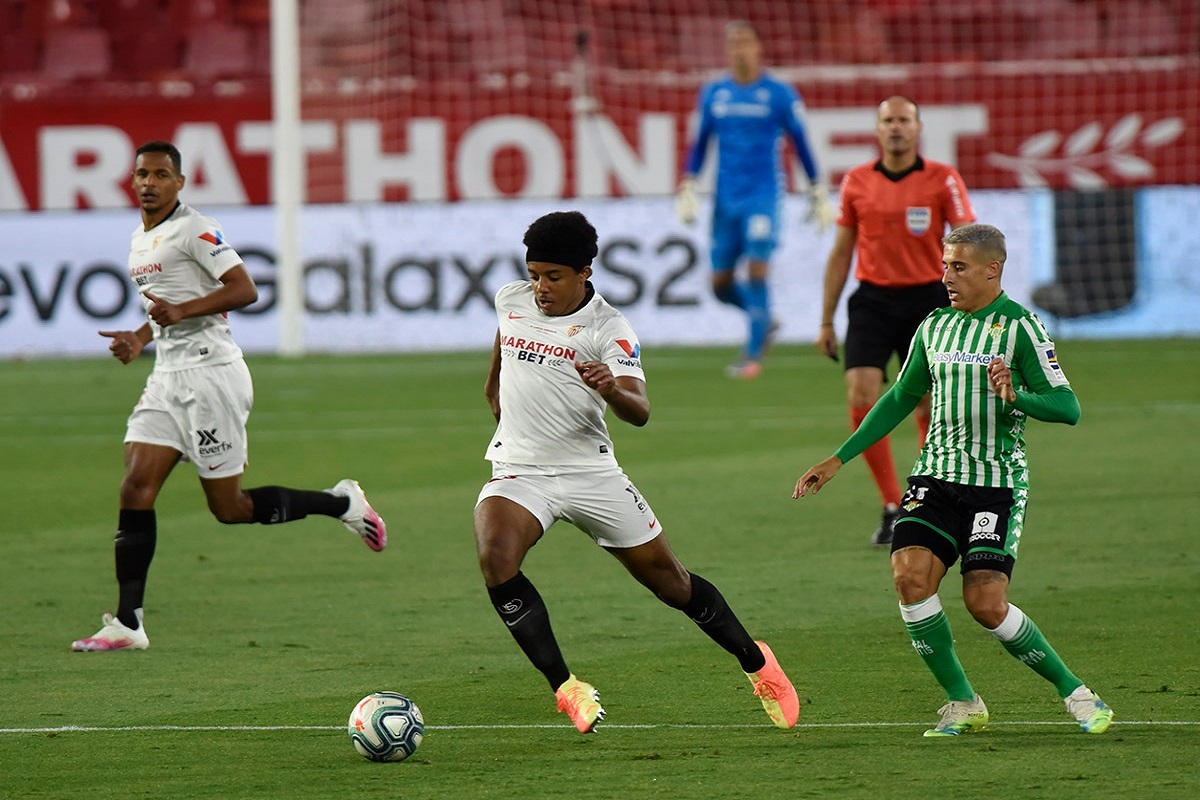 Ουπαμεκανό «πιάστηκε» και τώρα όλοι πάνε για Κουντέ