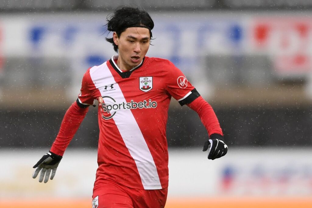 Απόλαυση να βλέπω και να πίνω… Τακούμι Μιναμίνο! (vid)