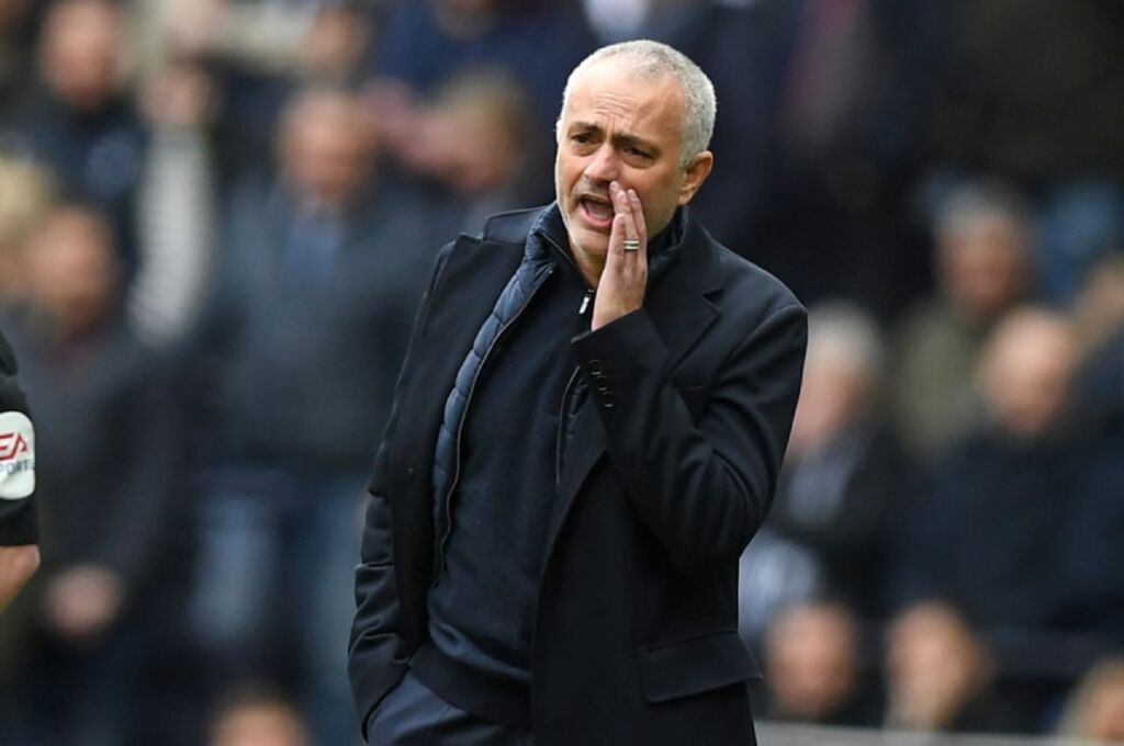 Τελεσίγραφο Τότεναμ σε Μουρίνιο: «Ή Ευρώπη ή φεύγεις»