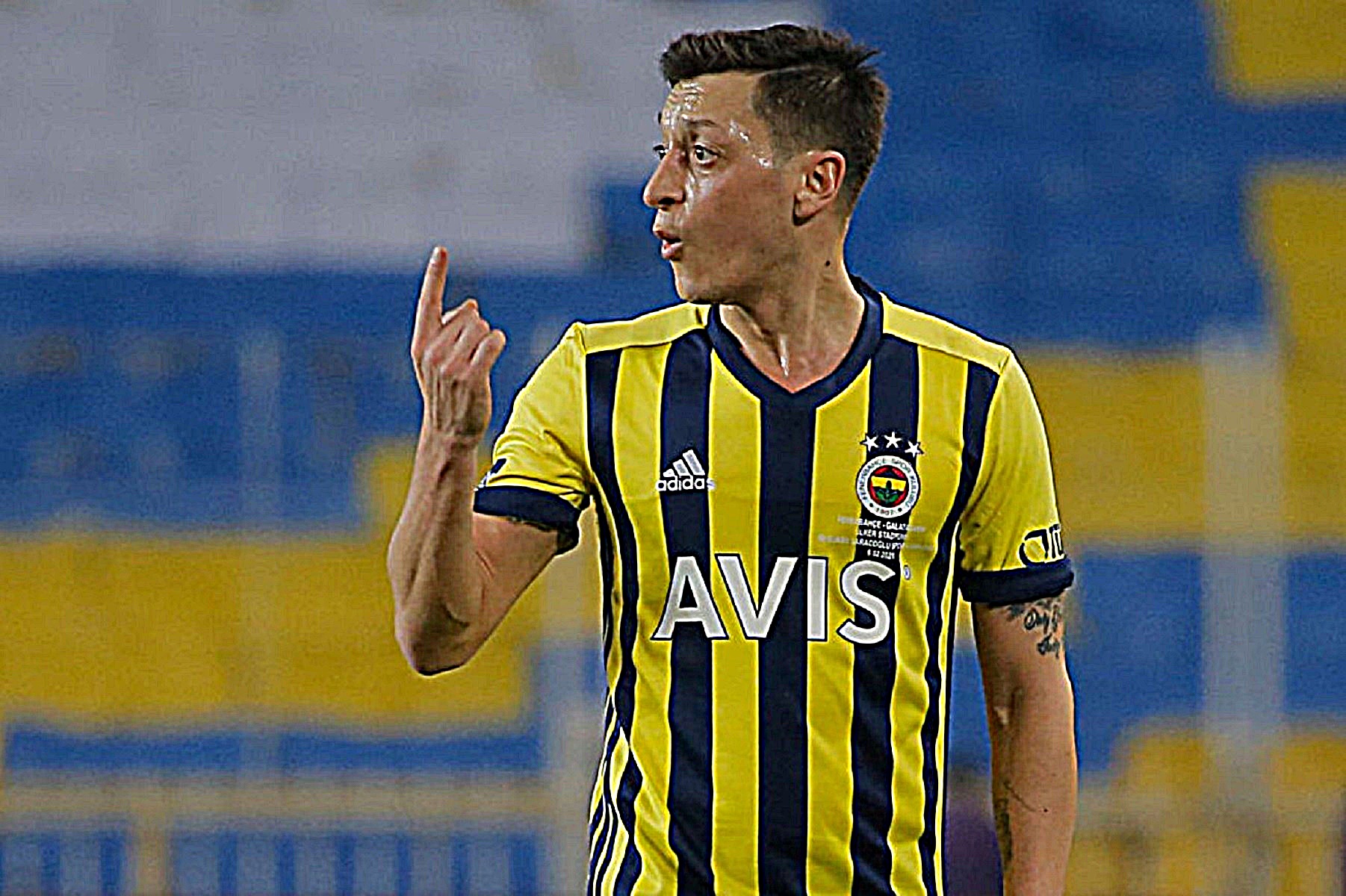 Το ξεκίνημα του Οζίλ στη Φενέρ είναι… τραγωδία!