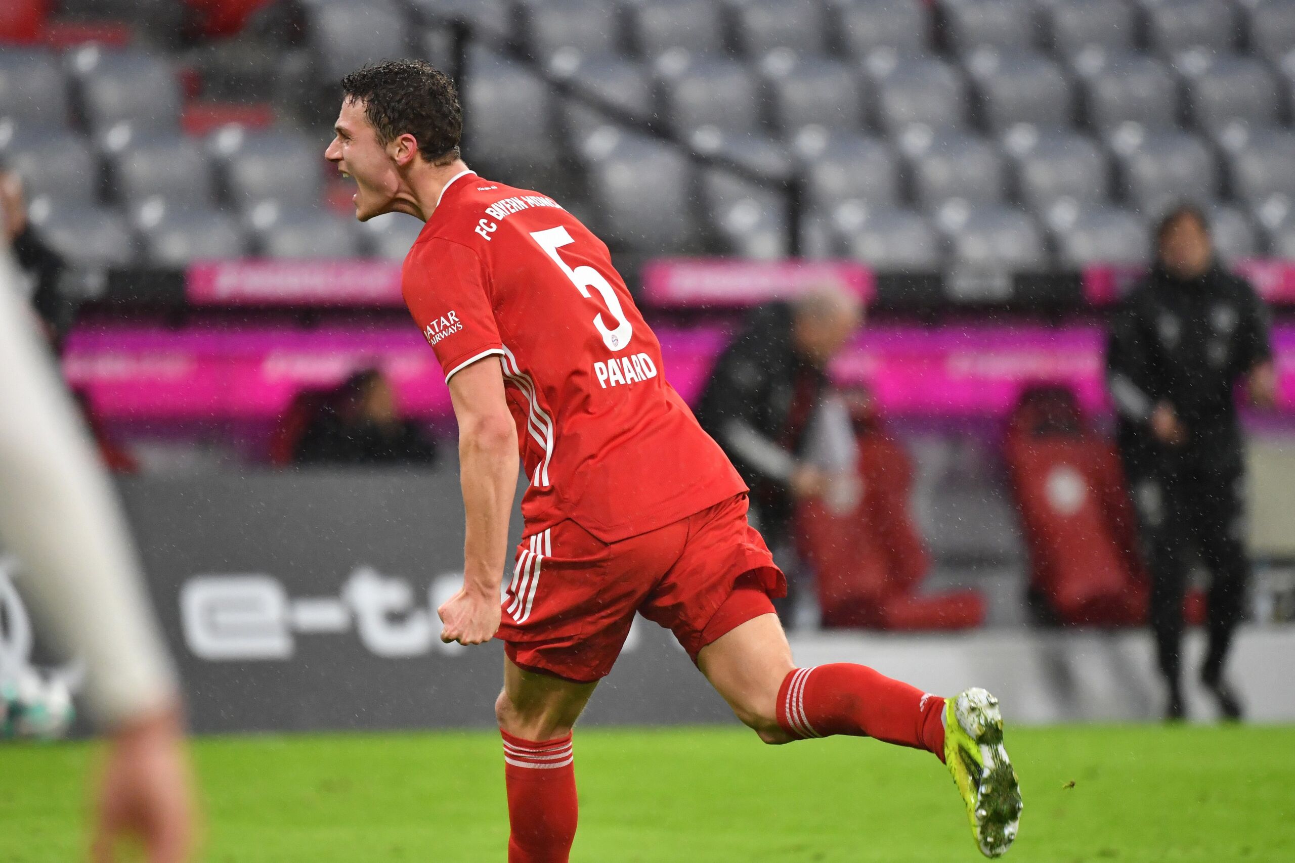 Όλος ο κόσμος ανήκει στην Μπάγερν Μονάχου! (vid)