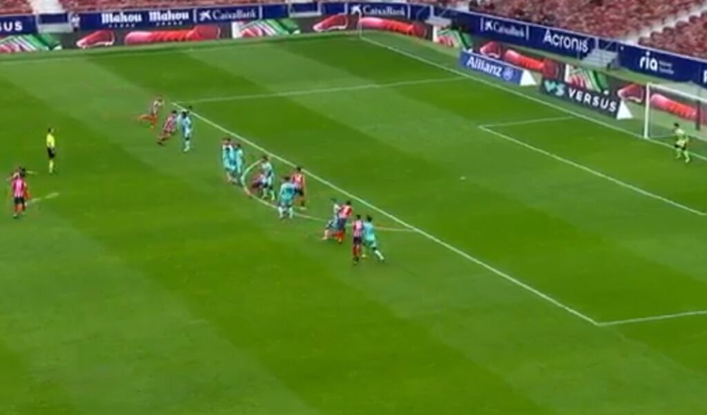 Κάρντενας και δοκάρι στέρησαν γκολάρα από Σουάρες (vid)