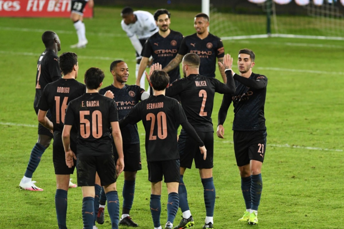 Ούτε η Σουόνσι γλίτωσε από τα δόντια της Σίτι