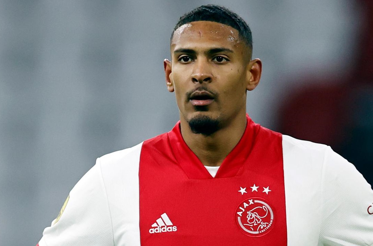 Ο Άγιαξ ξέχασε να δηλώσει στην Ευρώπη την ακριβότερη μεταγραφή του!