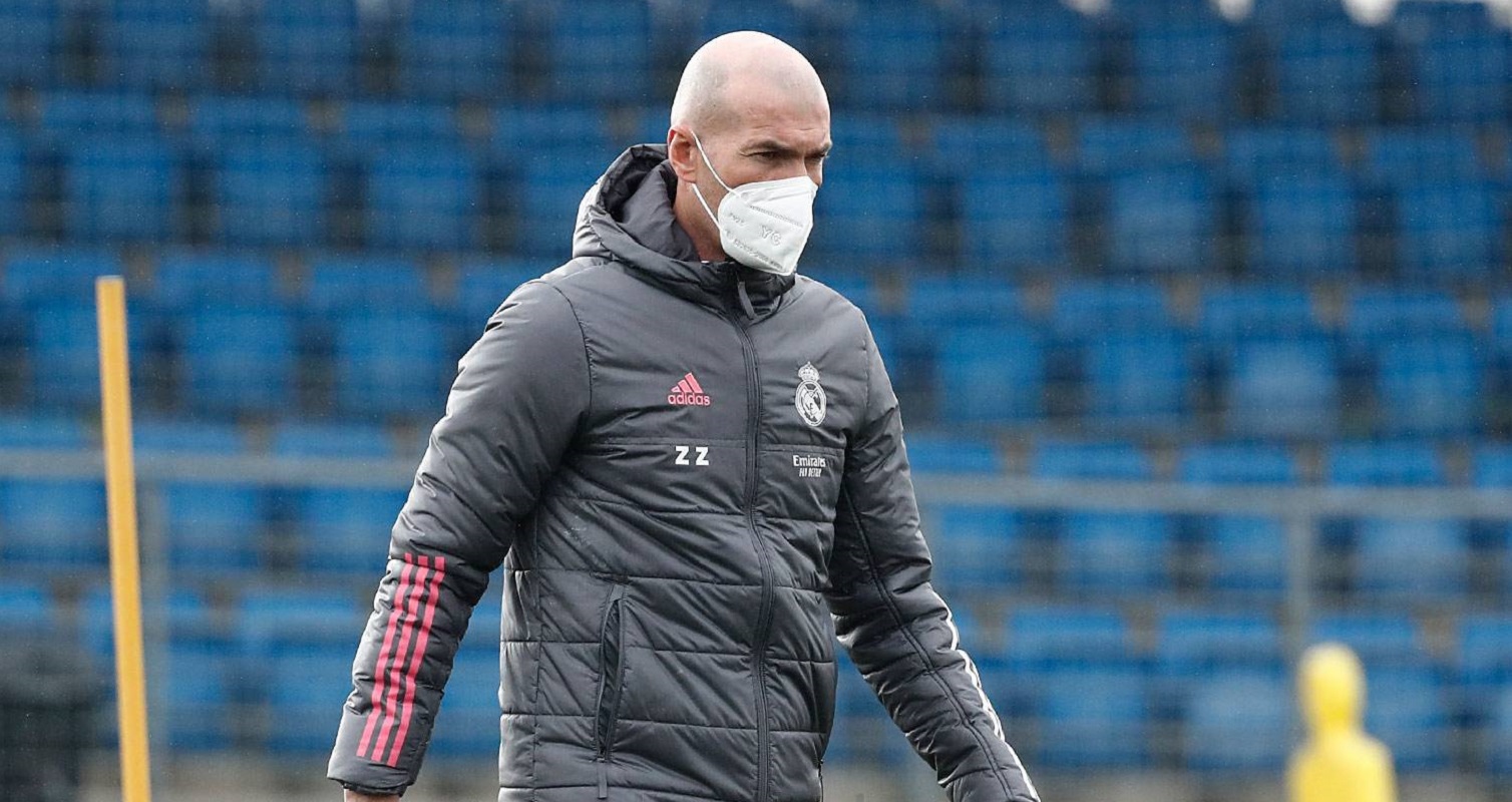 Ζιντάν: « Να τελειώσει σύντομα το ζήτημα με τον Ράμος»