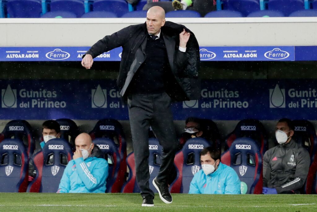 Ζιντάν: «Μια ομάδα σαν τη Ρεάλ, δεν τα παρατάει ποτέ»