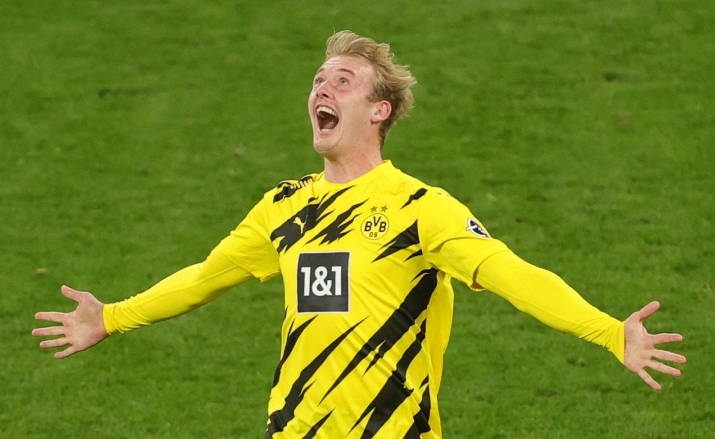 Η “καραβολίδα” του Μπραντ… τρύπησε τα χέρια του αντίπαλου κίπερ! (vid)