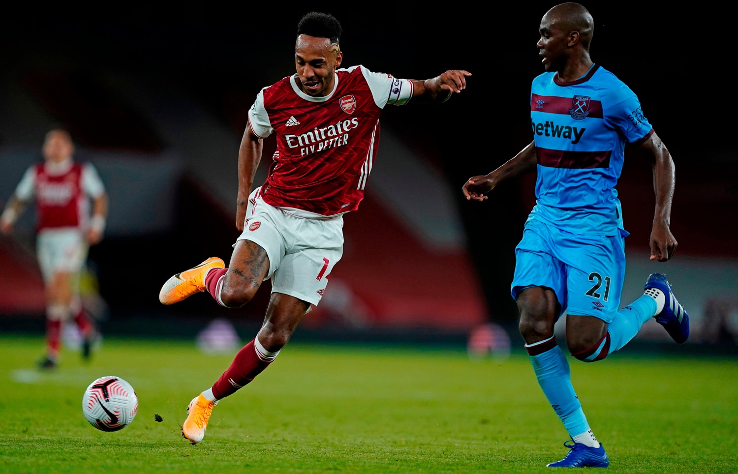 Τέσσερα χρόνια μετά δυο αυτογκόλ σε ένα ματς στην Πρέμιερ Λιγκ! (pic)