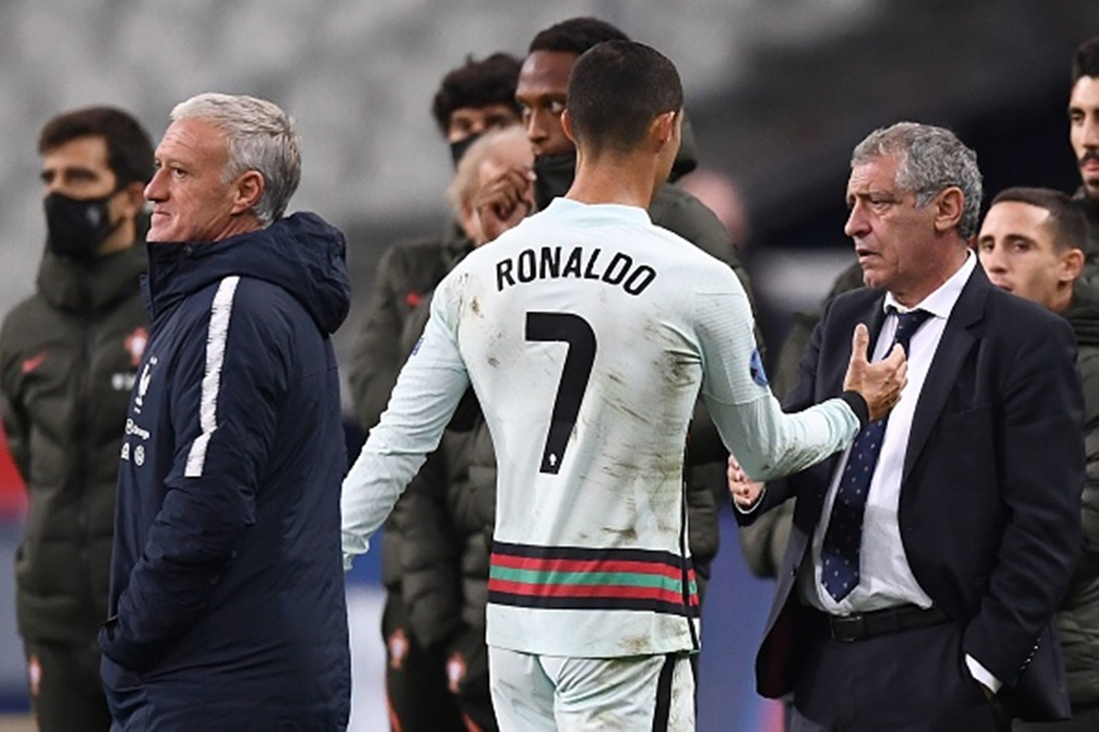 Σάντος για Κριστιάνο: “Για πάντα αρχηγός της εθνικής” (vid)