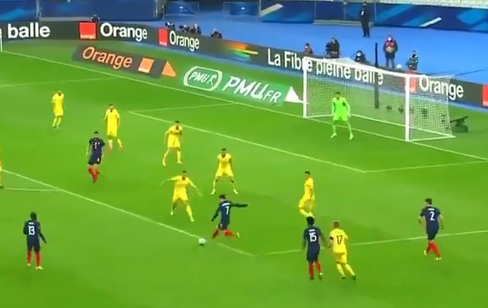 Πάθαμε… τραλαλά με την γκολάρα του Γκριεζμάν! (vid)