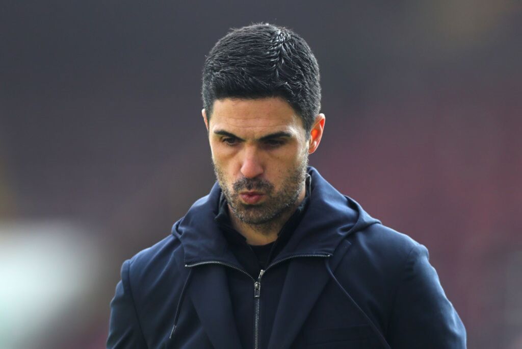 Η Άρσεναλ ψάχνει μπακ και κοιτάζει προς Γαλλία