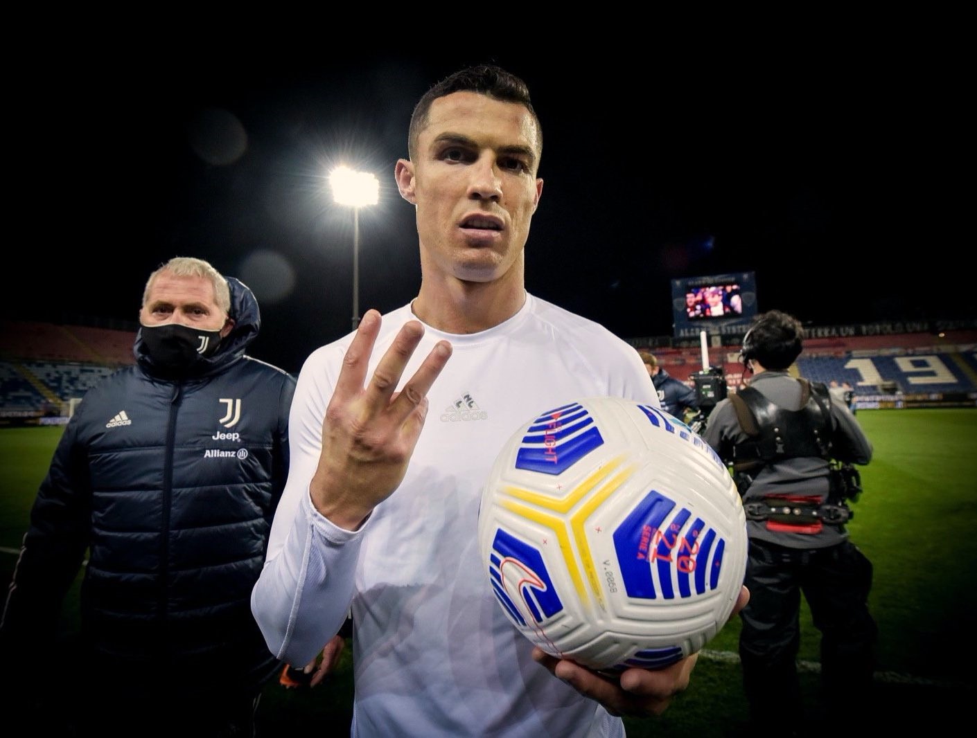 Είναι πολλά τα... λεφτά για Κριστιάνο και Ρεάλ!