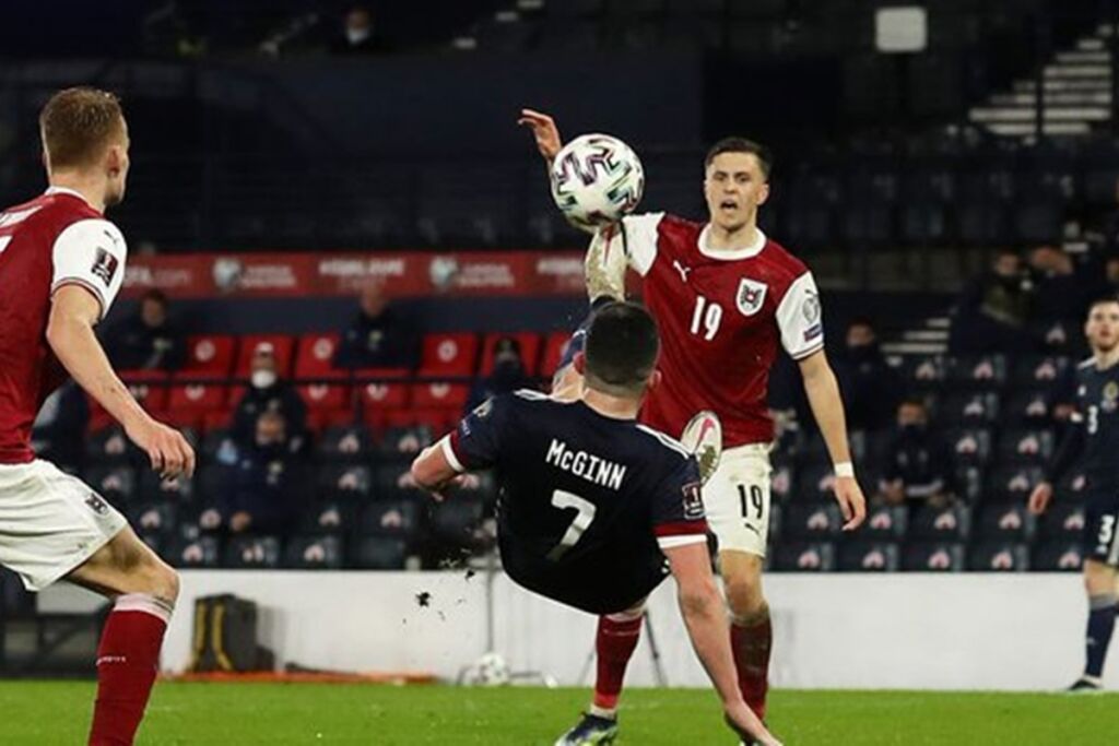 Ψαλιδάκι σκέτη τέχνη από τον ΜακΓκίν της Σκωτίας! (vid)