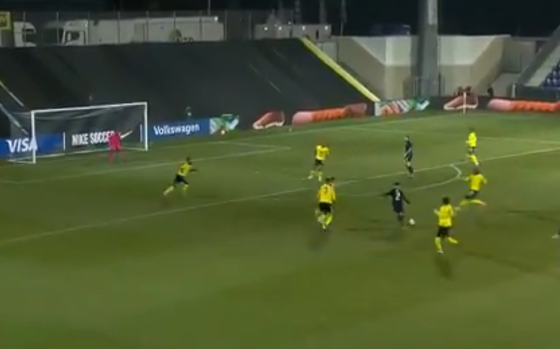 Πήρε φόρα ο Ντεστ – Το πρώτο… διχτάκι με τις ΗΠΑ (vid)