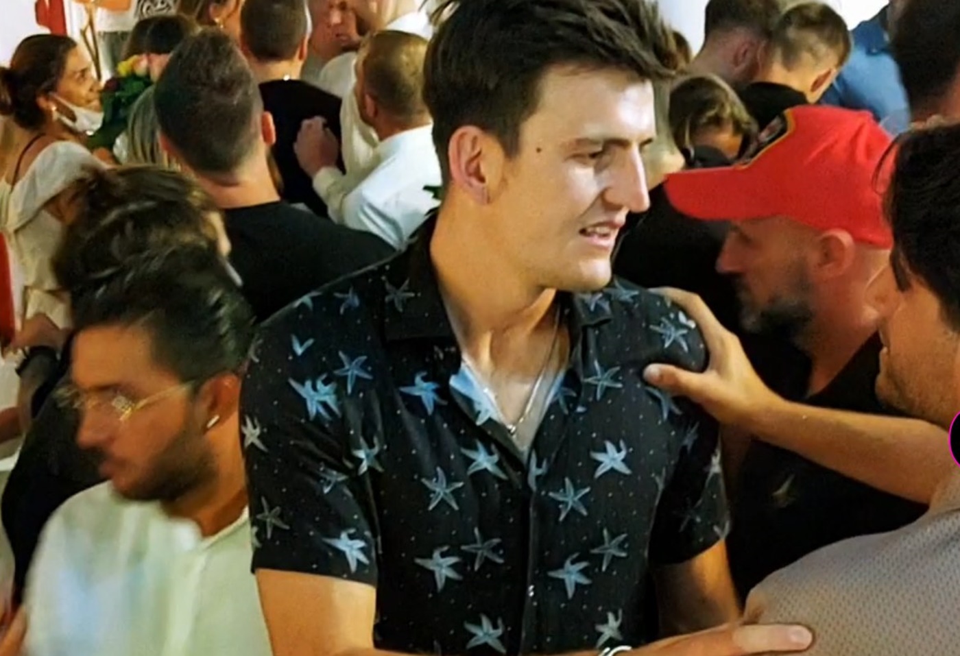 Του χρόνου η έφεση του Μαγκουάιρ για τα τερτίπια της Μυκόνου