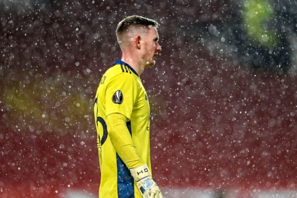 O Σκόουλς τα έβαλε με τον Χέντερσον