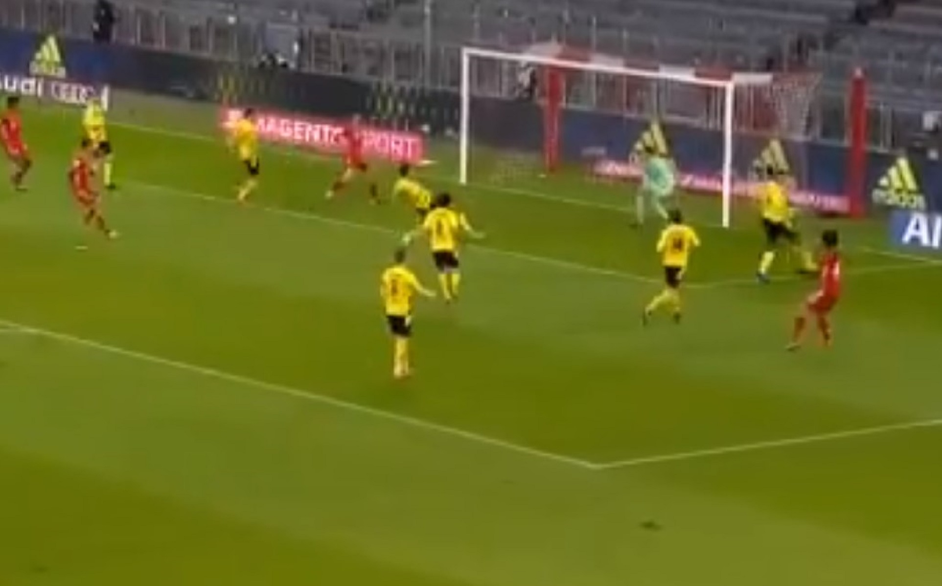 Δίνει «ζωή» στην Μπάγερν ο Λεβαντόφσκι! (vid)