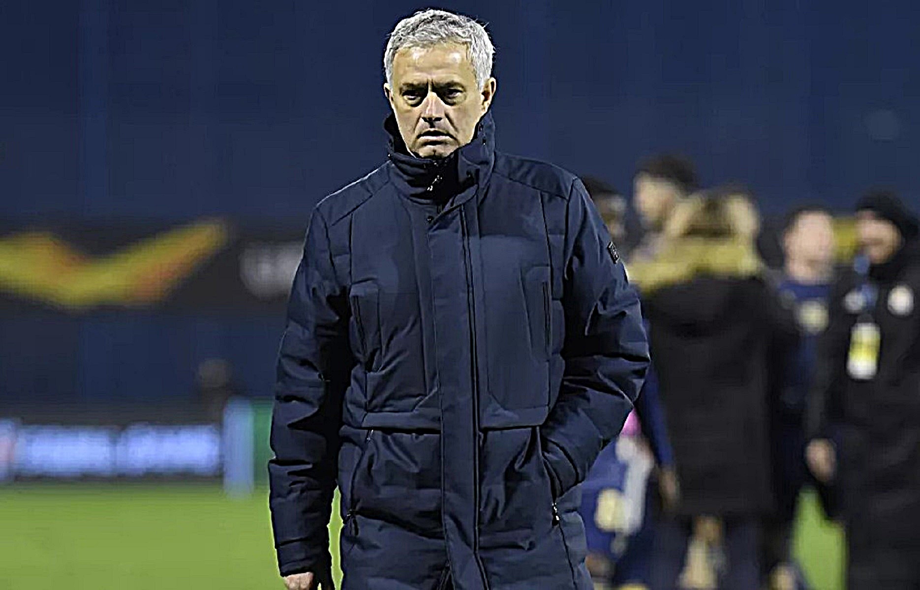 Τα έβαλε με τους παίκτες του για τον αποκλεισμό ο Μουρίνιο!