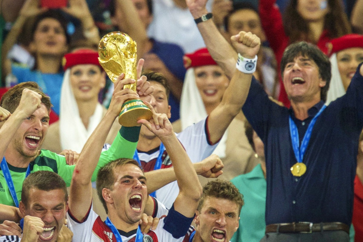 Ο Λεβ δεν απέκλεισε 2 μεγάλες επιστροφές στα «πάντσερ»