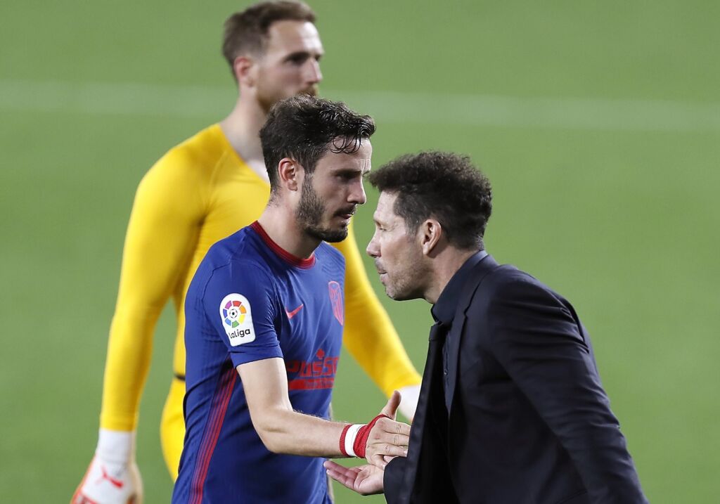 Αγκαλιές παρηγοριάς του Σιμεόνε στους παίκτες (pics)