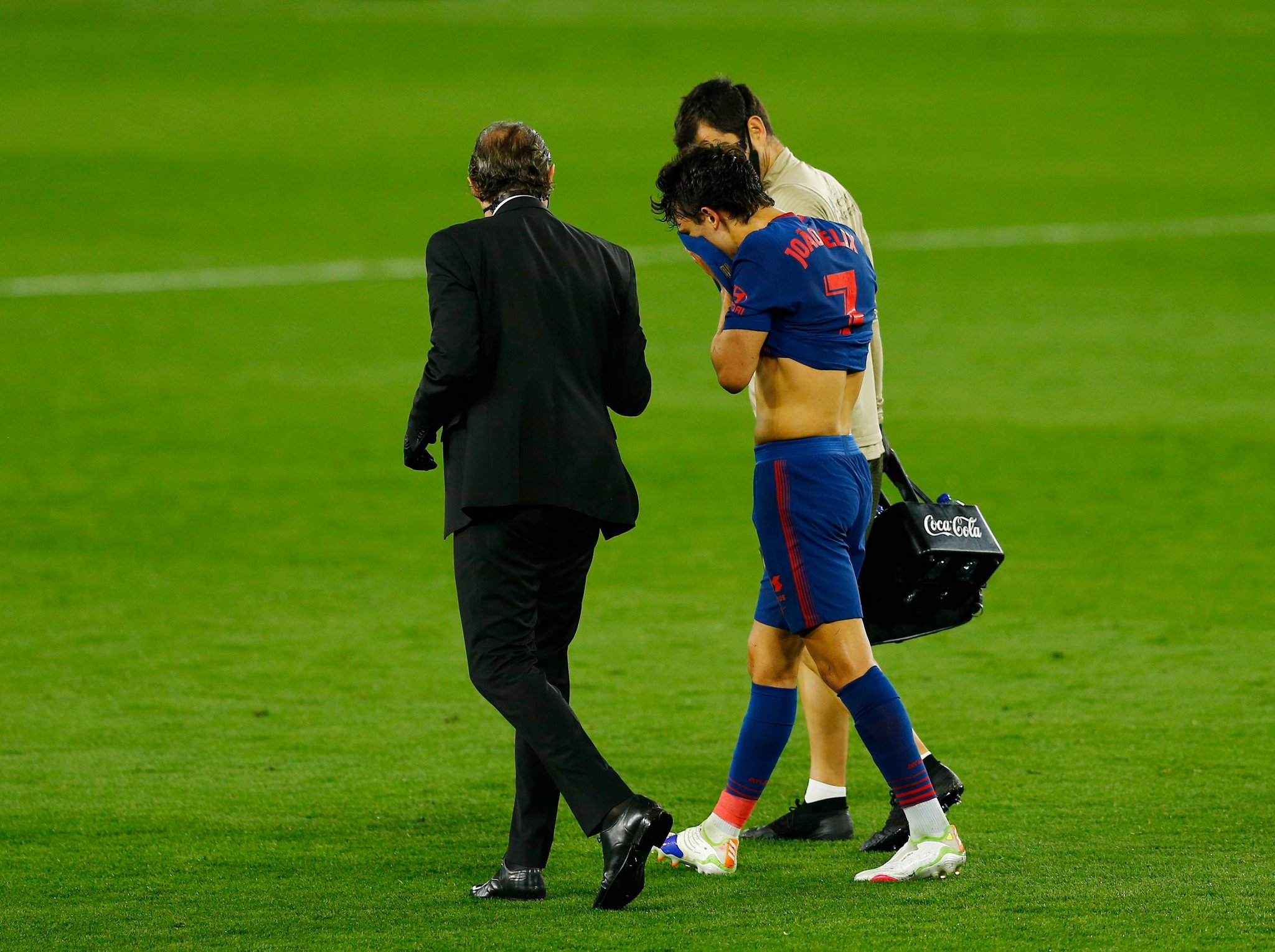 Χάνει και τον Φέλιξ ο Σιμεόνε στην… πιο κρίσιμη στιγμή! (pic)