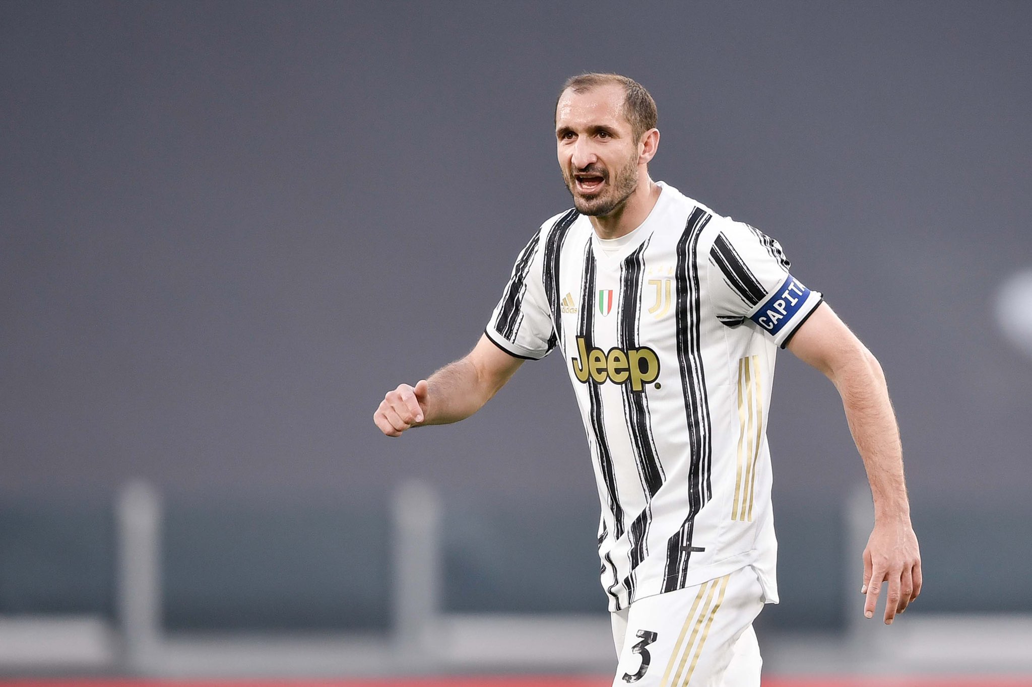 Κιελίνι σε δημοσιογράφο: “Να αφήσω τη Γιουβέντους; Έχετε φαντασία”