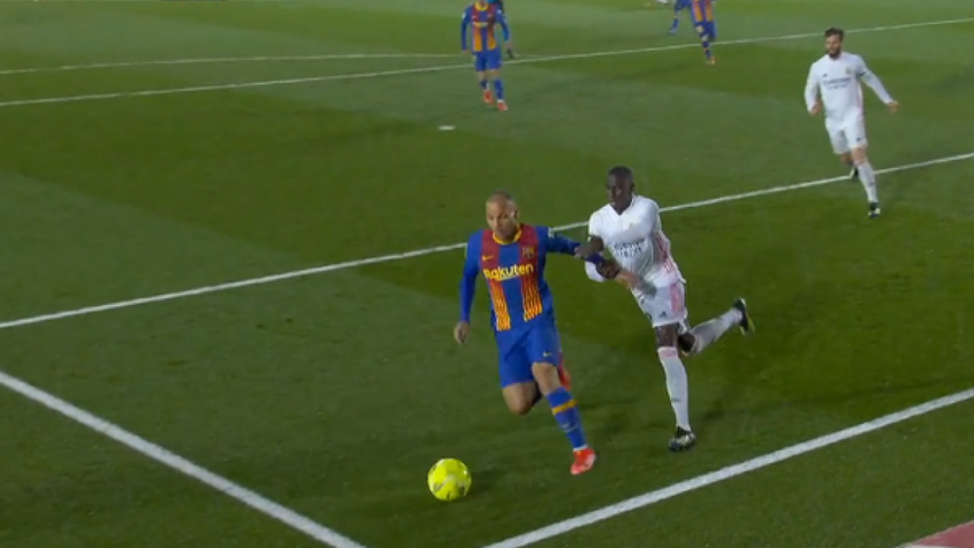 «Βράζουν» με την διαιτησία στην Μπαρτσελόνα! Τα τρία πέναλτι που ζητάνε (pics)