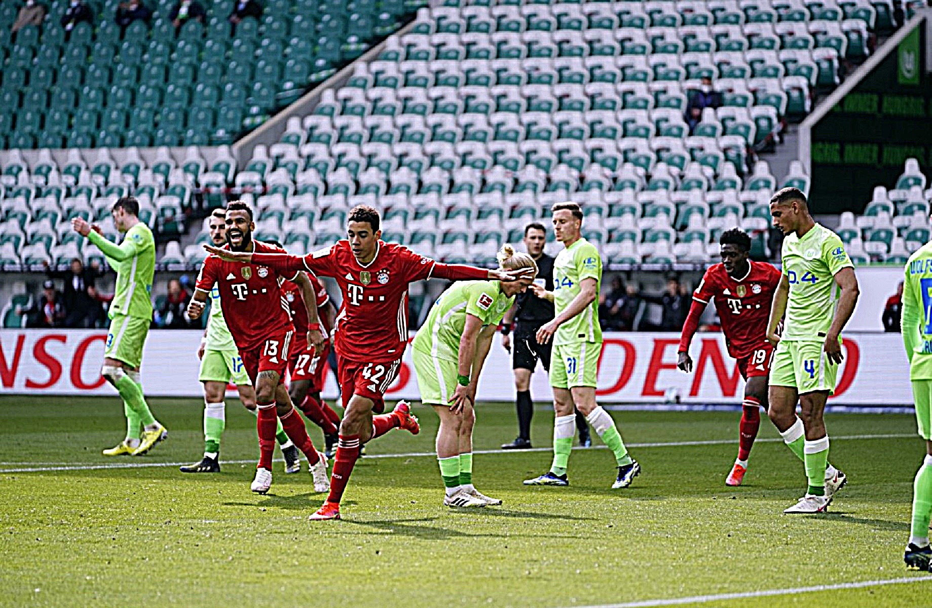 Μουσι-άλ(λ)α κόλπα προς την κούπα από την Μπάγερν!