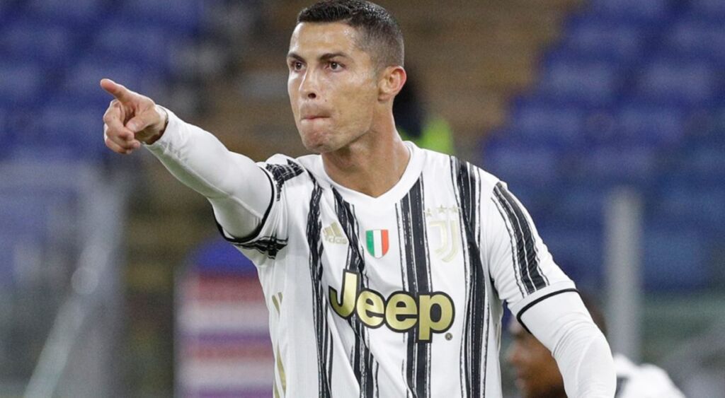 Ο Κριστιάνο μας έδειξε το απόλυτο six pack του (pic)